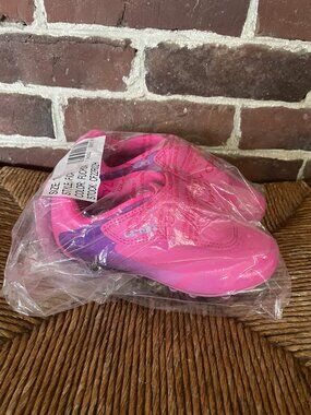 Carter's Toddler Girl Soccer Cleats in Pink, NWT, size 11